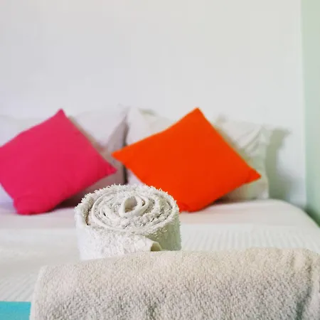 Hostel Ria Alvor *
