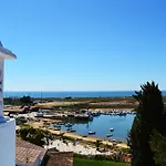 Ria Alvor Ostello *